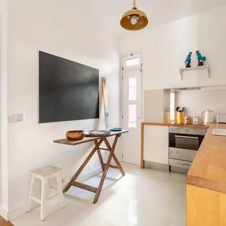Appartement Guestready - Modern Apt Near Alcantara Scenic View Lissabon