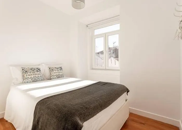 Apartament Guestready - Modern Near Alcantara Scenic View