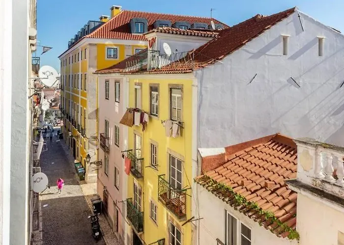 Apartament Guestready - Modern Near Alcantara Scenic View